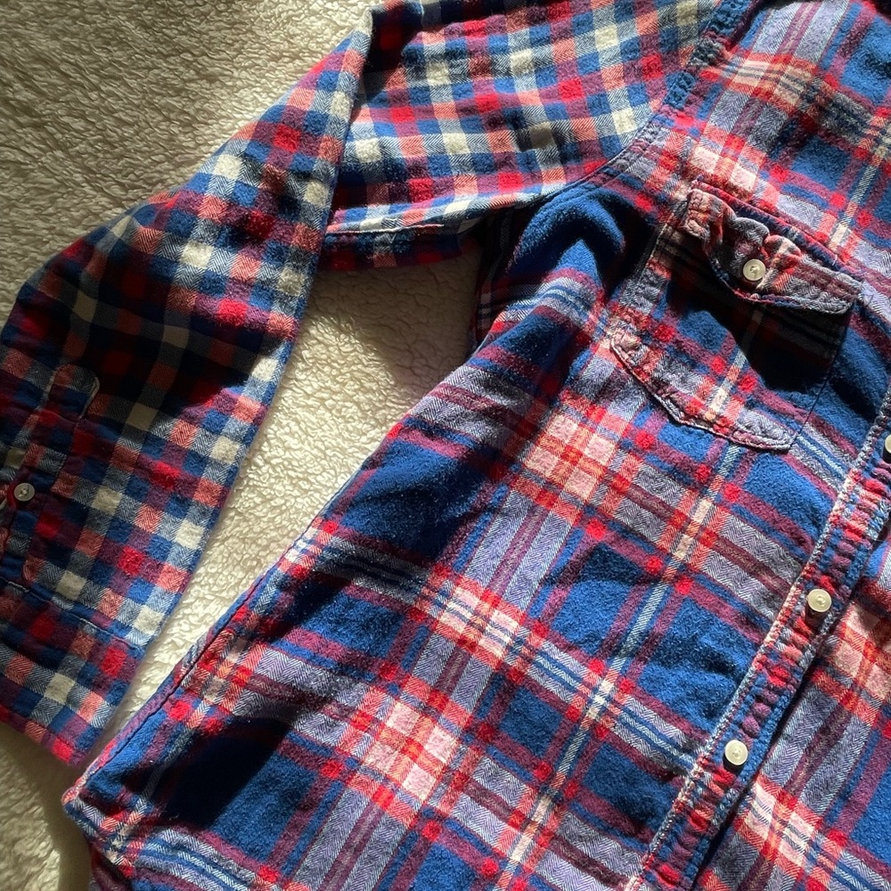 Hollister flannel 🌿 - Picture 4 of 6